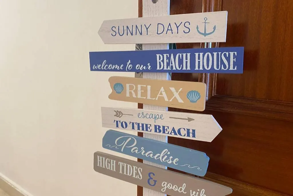 Maravilloso Apartamento En Primera Linea De Playa Con Vistas Al Mar En Caleta De Velez 2 D Spain