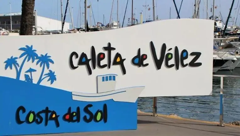 Maravilloso Apartamento En Primera Linea De Playa Con Vistas Al Mar En Caleta De Velez 2 D Apartment