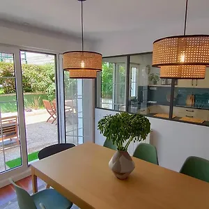 Rosa De Ciudad. Chalet Centrico Con Mucha Intimidad Santander