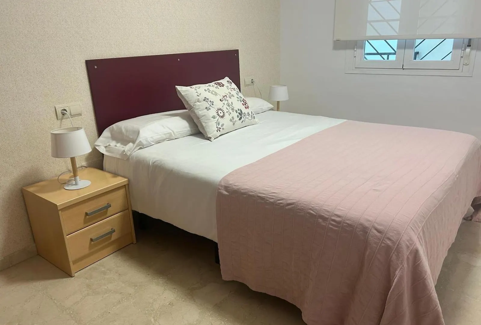 Apartamento primera línea playa. Vistas al mar Caleta de Vélez